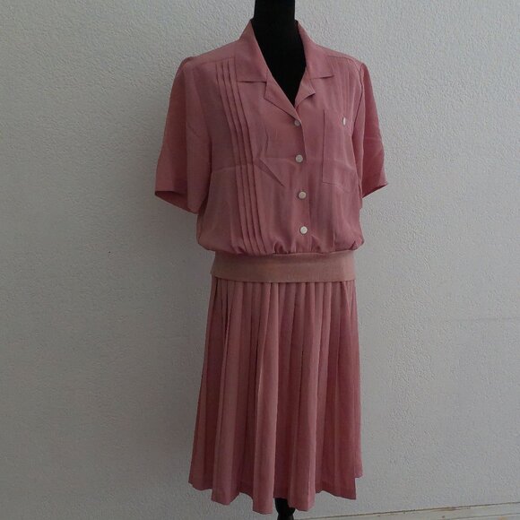 Peach color Two pieces a Set Top and skirt - Picture 1 of 11